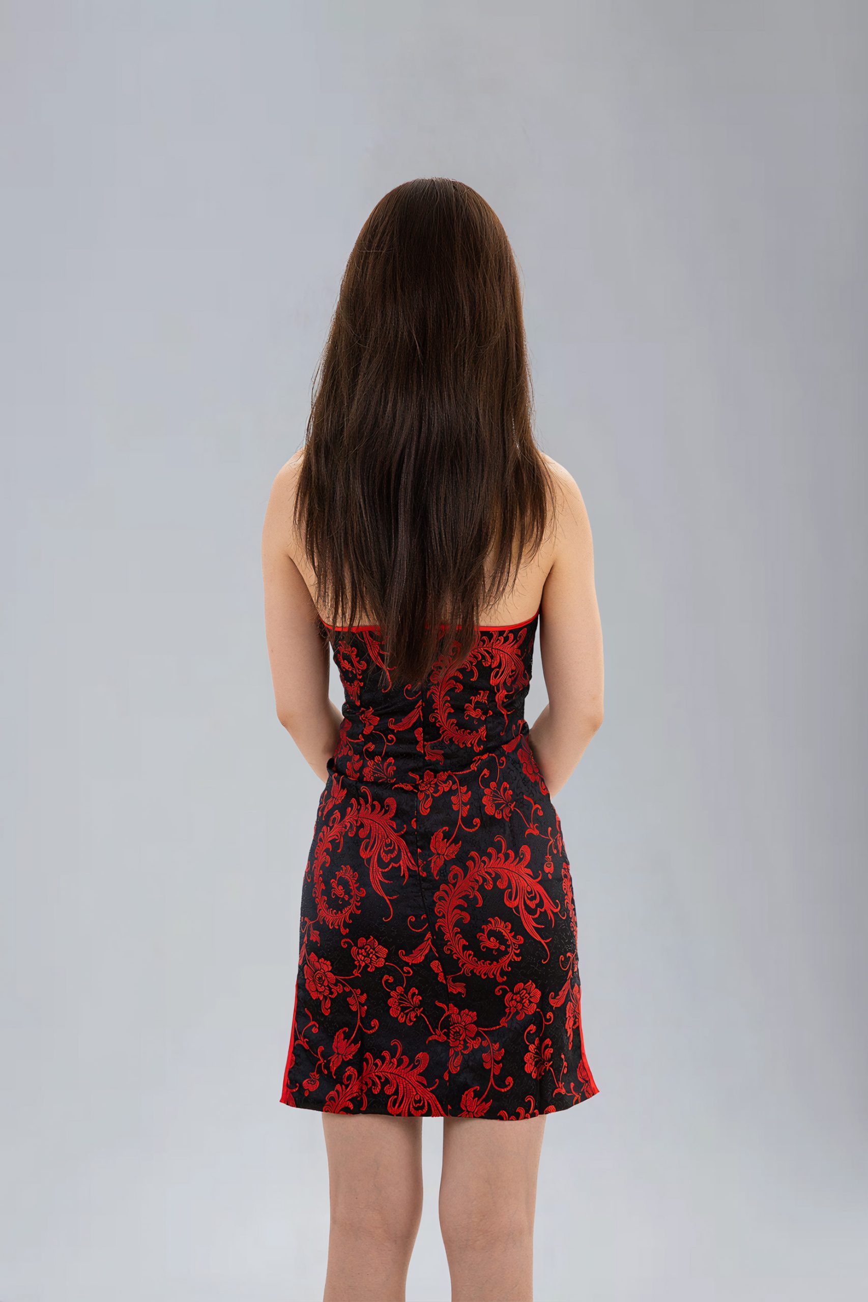 RNUV Aurora Sleeveless Silk Brocade Cheongsam - Image 5
